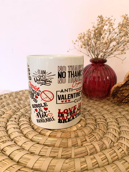 tazza con grafiiche anti valentine